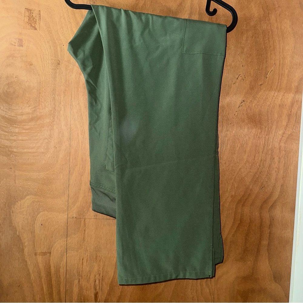 Women’s Sage Green Scrub Pants